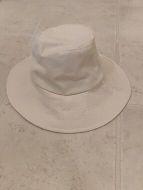 New!WYETH Cream Cotton Canvas Bucket Style Hat Y2K Cottagecore Retro Inspired